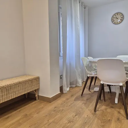 1a142 Moderno De 3 Διαμέρισμα Χιχόν