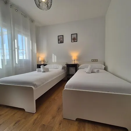 1a142 Moderno De 3 * Χιχόν